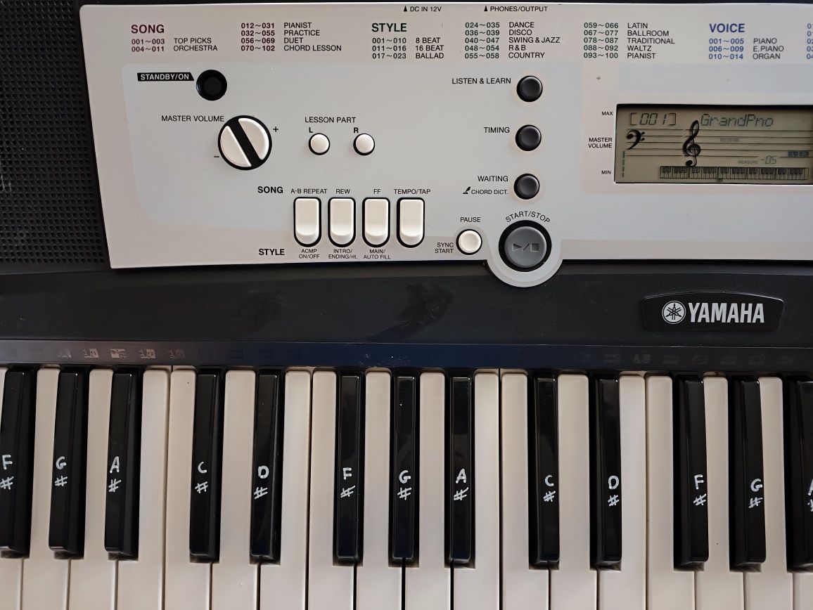 Синтезатор Yamaha YPT-200