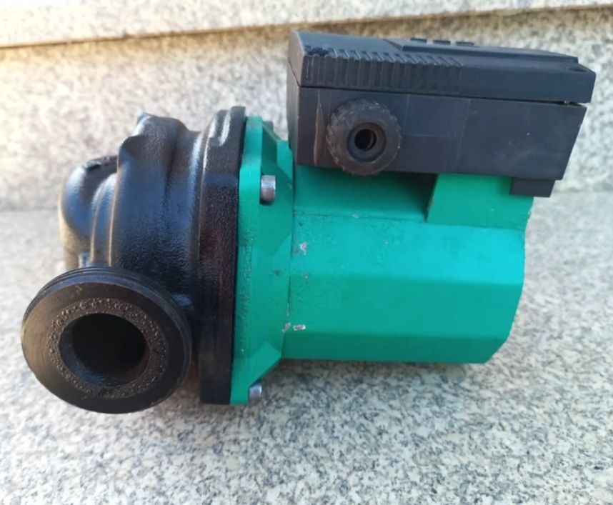 Bomba circuladora Wilo TOP-S30/10