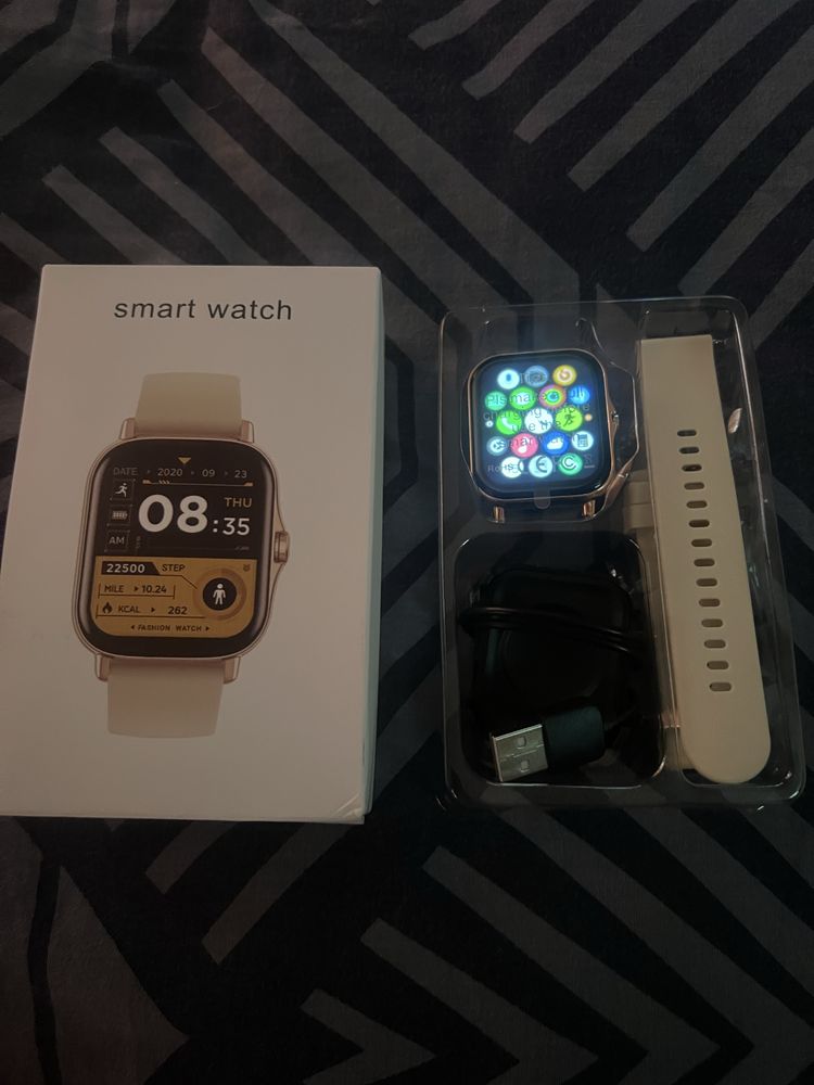 Nowy złoty smart watch