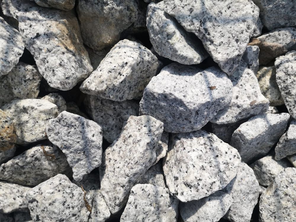 Kamienie ozdobne dalmatyńczyk grys bazaltowy kora kamienna