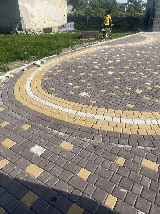 Укладка Бруківки Монтаж Бруківки Оренда інструмента