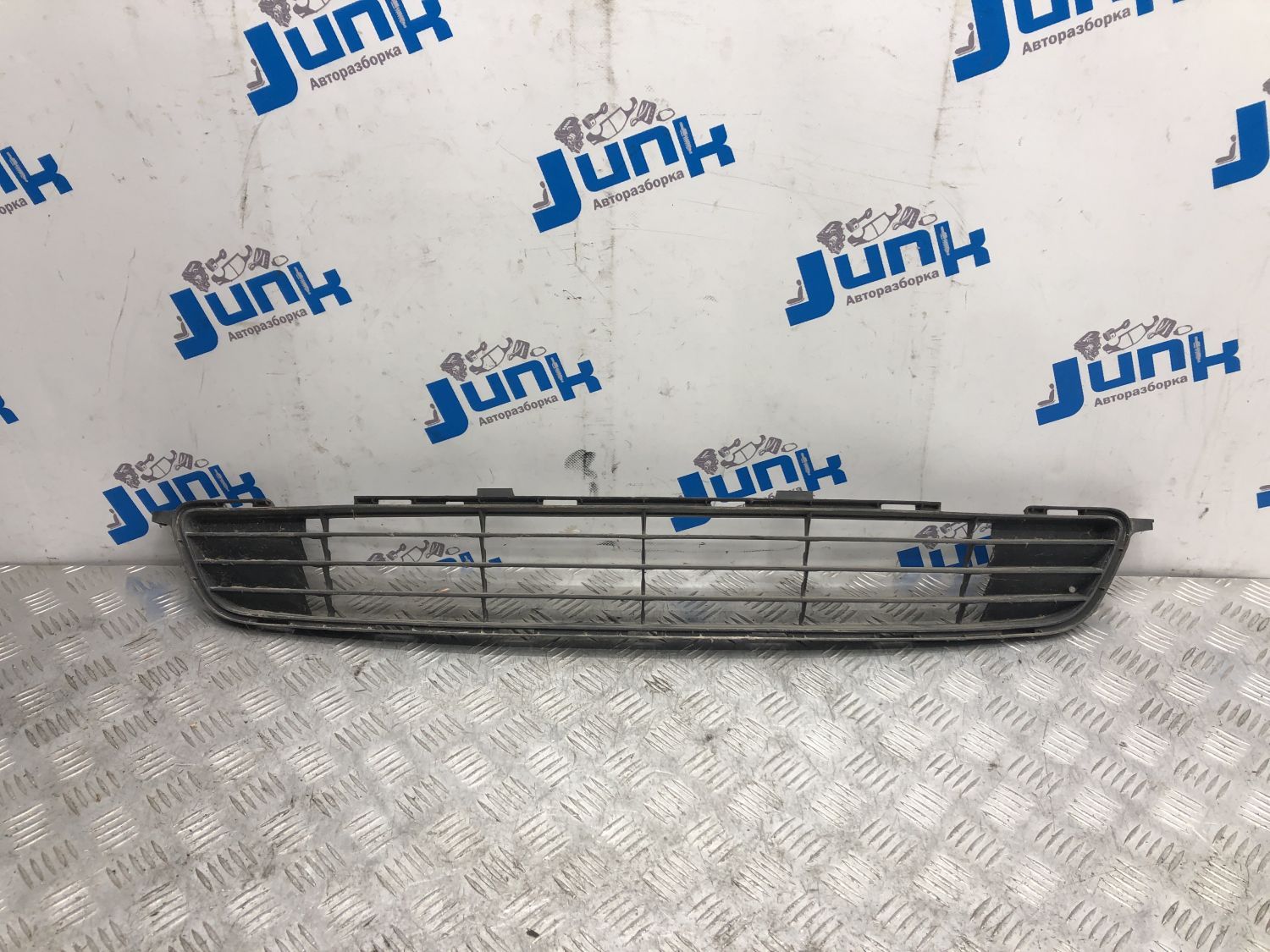 Решетка переднего бампера 5311202120 для Toyota Corolla E14/E15 2006-2