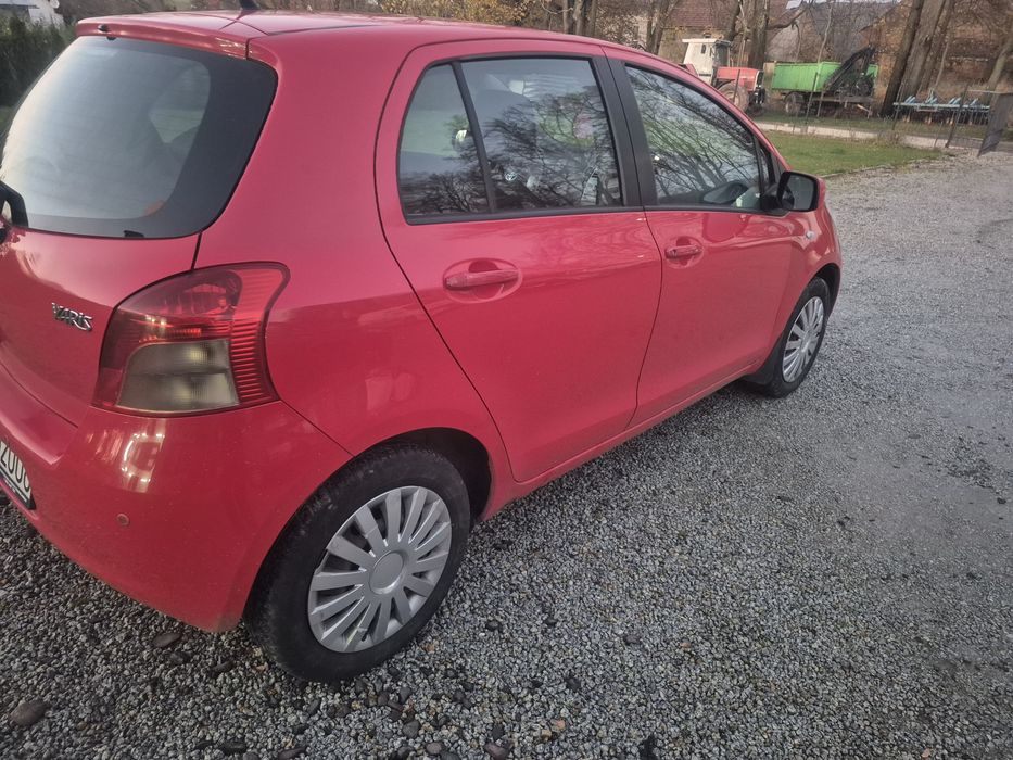 Toyota yaris II  1.0