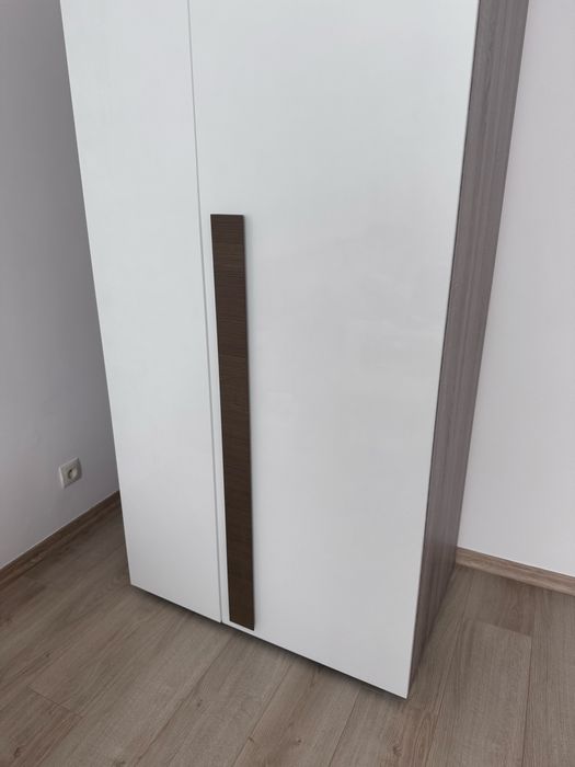 Biała szafa 201x100x60 używana stan idealny