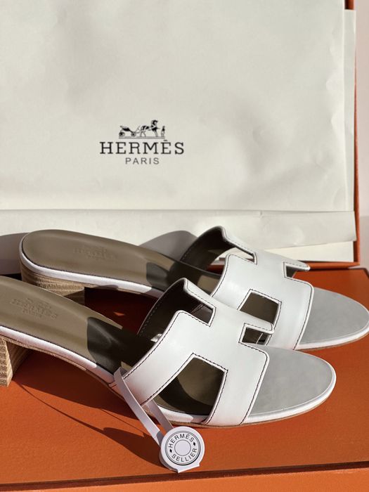 Klapki Hermès Bałe/White