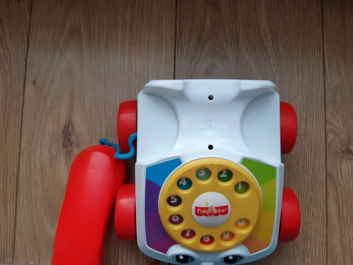Telefon Fisher Price na sznureczku