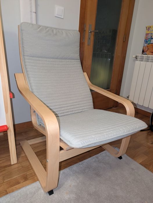 POÄNG Poltrona IKEA cinza claro