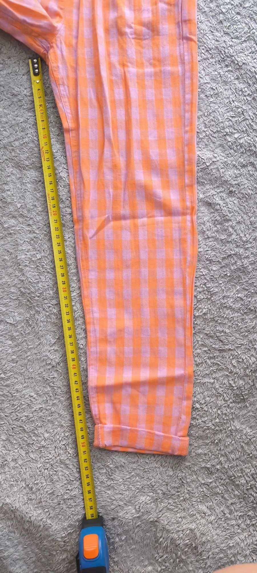 Nowe letnie spodnie tkaninowe coccodrillo r. 122