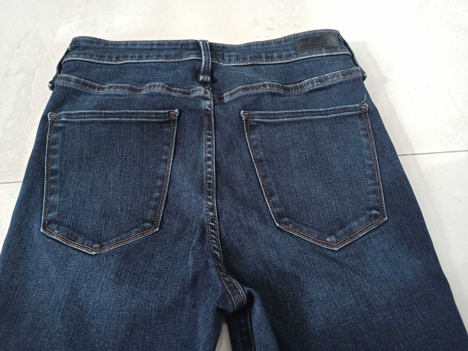 Abercrombie&Fitch damskie spodnie jeansowe rozmiar 25 jak nowe
