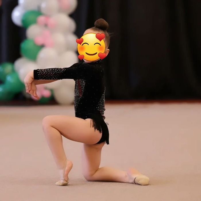 Купальник для художньої гімнастики