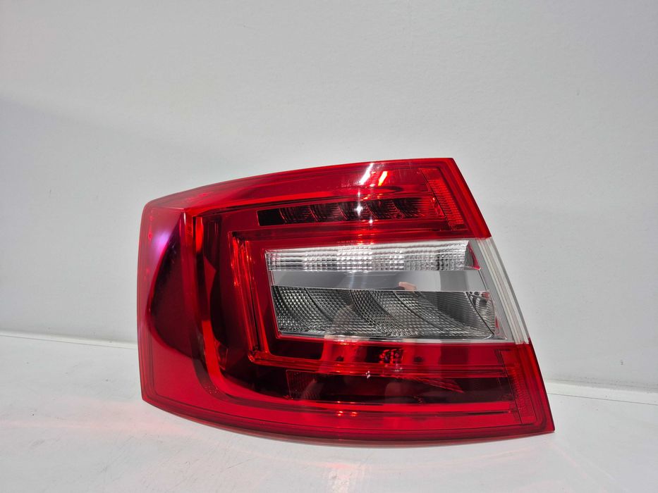 Skoda Octavia III (5E5) 16-20 Lift Sedan Lampa LED lewa EU oryginalna