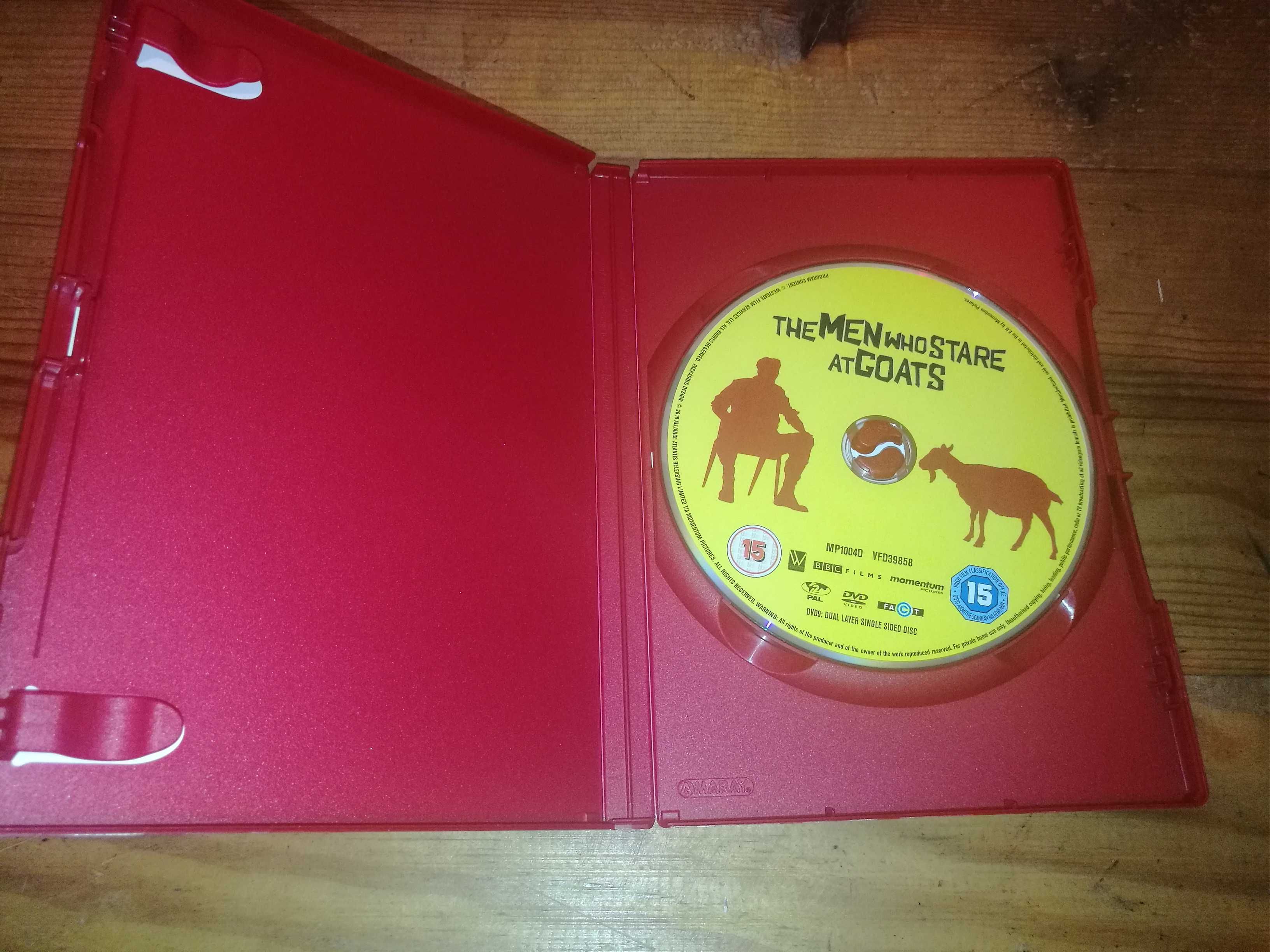 THE MEN WHO STARE AT GOATS  DVD (Sem legendagem - áudio Inglês)