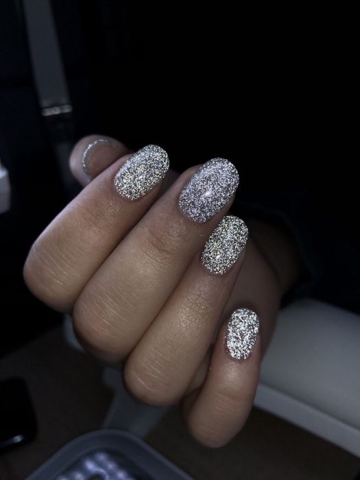 Манікюр, педикюр, корекція, нарощення