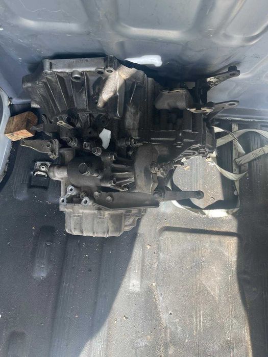 Toyota  Verso 1.6 2002  Fiável,  precisa reparar caixa de velocidade