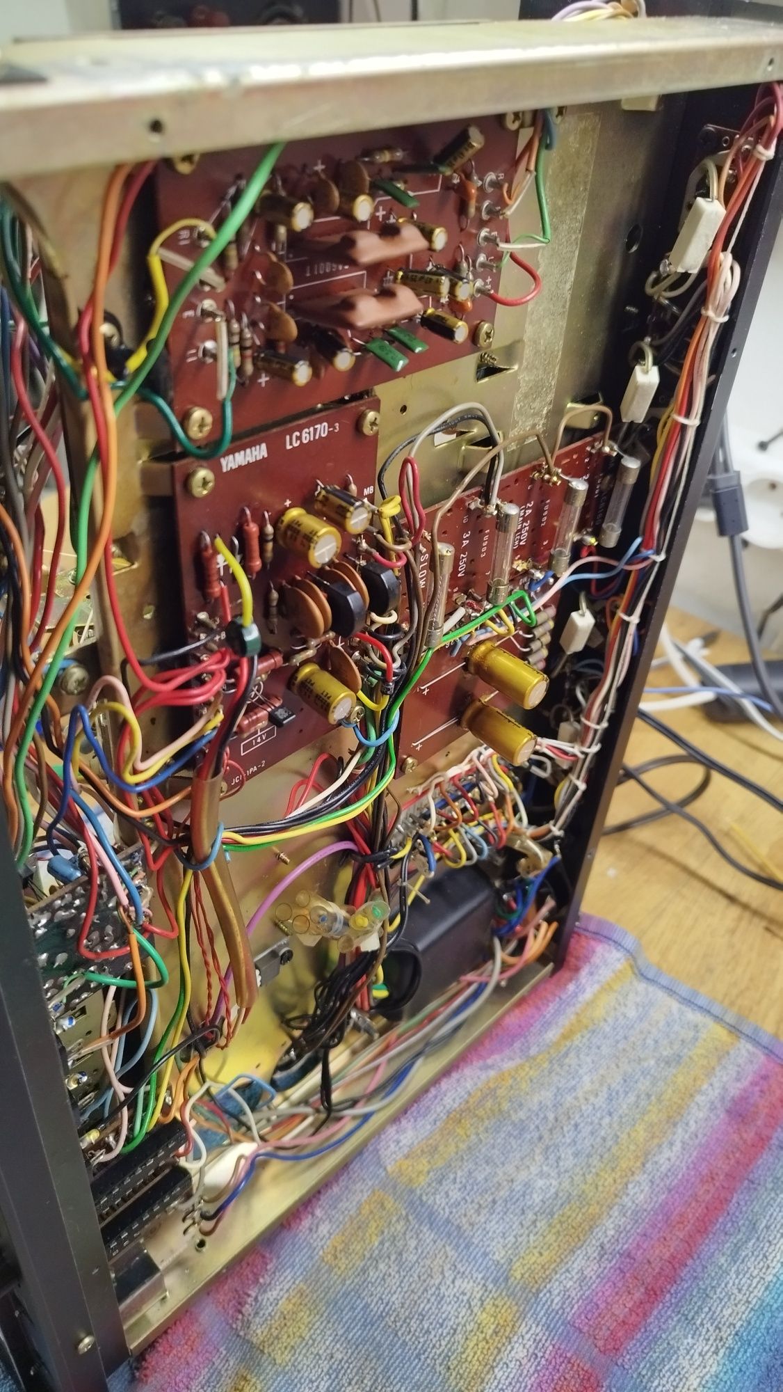 Yamaha CR 500 amplituner stereo vintage