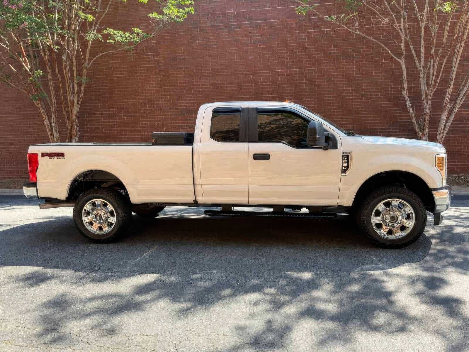 Ford Super Duty F-250 XLT 2019