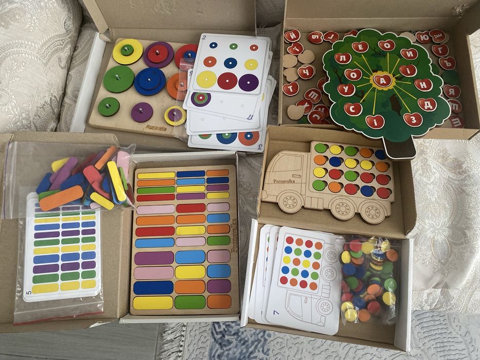 Дерев'яні іграшки лотом всі разом