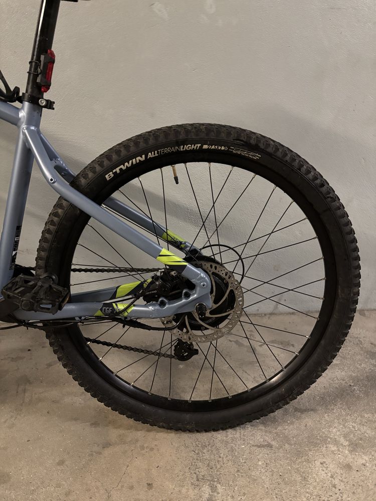 Rockrider E-ST100 | Bicicleta Elétrica Semirrígida de Montanha