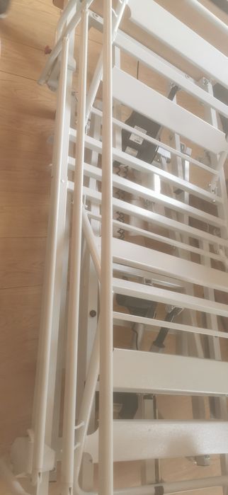 Cama hospitalar articulada eléctrica