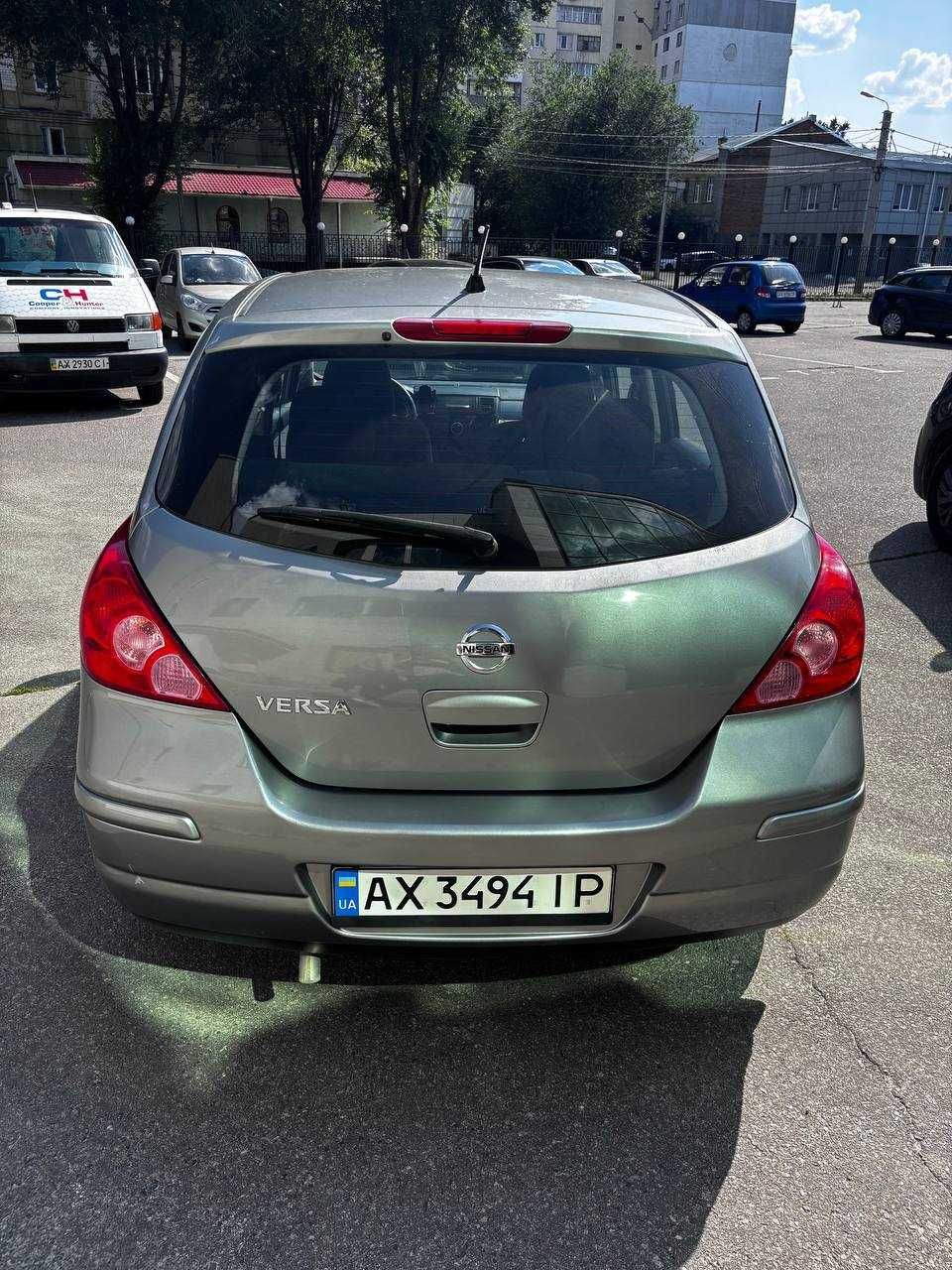 Nissan Versa 1.8L