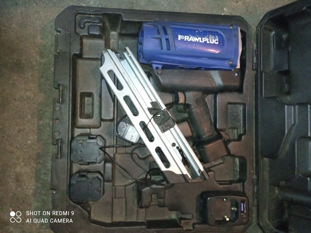 Gwoździarka rawplug