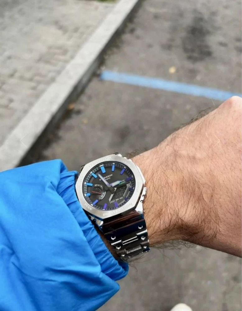 Часы мужские Casio G-shock GM-B2100PC-1A