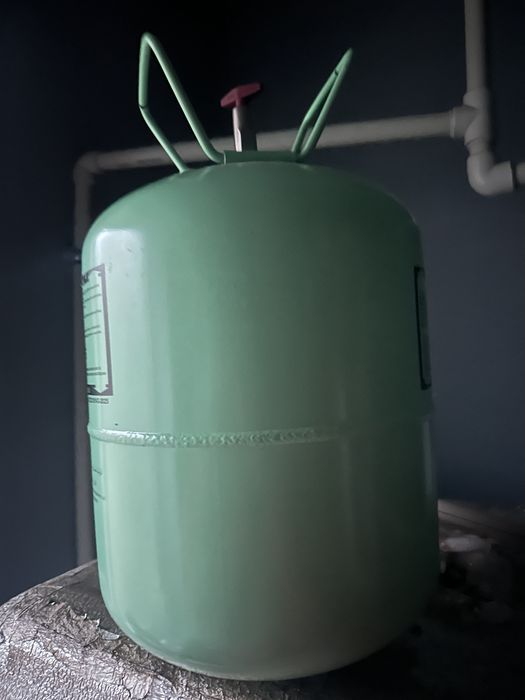 балони з-під фреону (12кг)