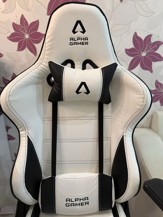 Vendo cadeira gamer.