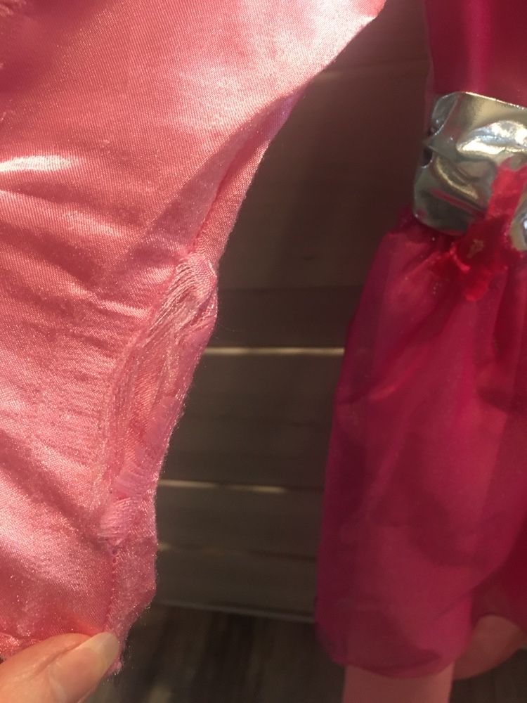 Sukienka Barbie i naszyjnik