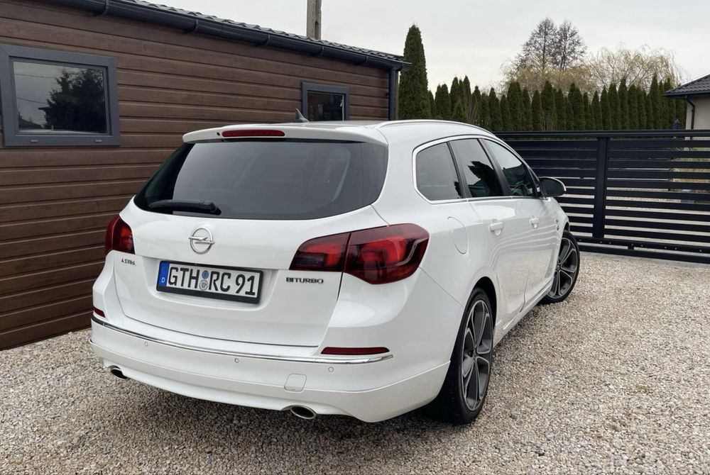 Opel Astra BiTURBO OPC 195 KM 2014 2.0 CDTi