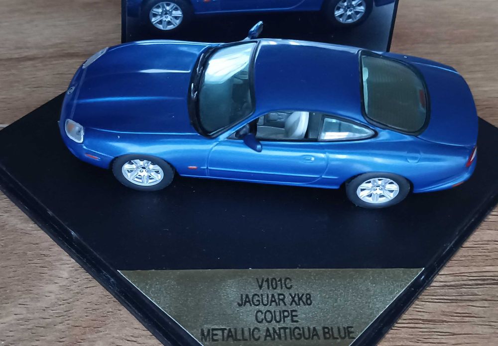 Jaguar XK8 Coupe VITESSE 1/43