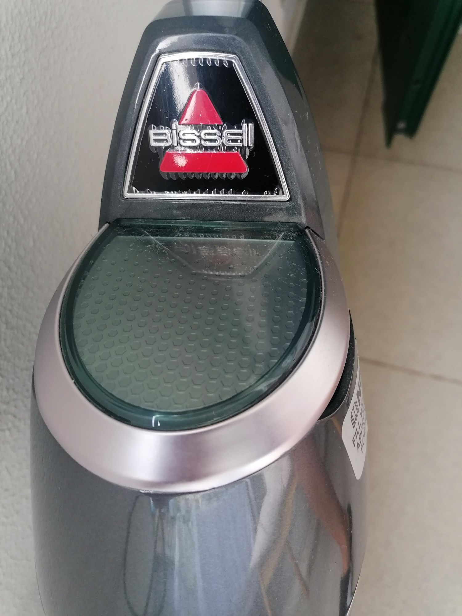 Aspirador vertical vac e steam.