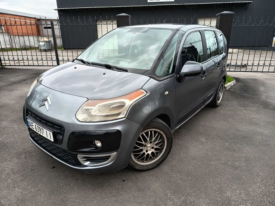 Продам Citroen Picasso 2011, 1.6