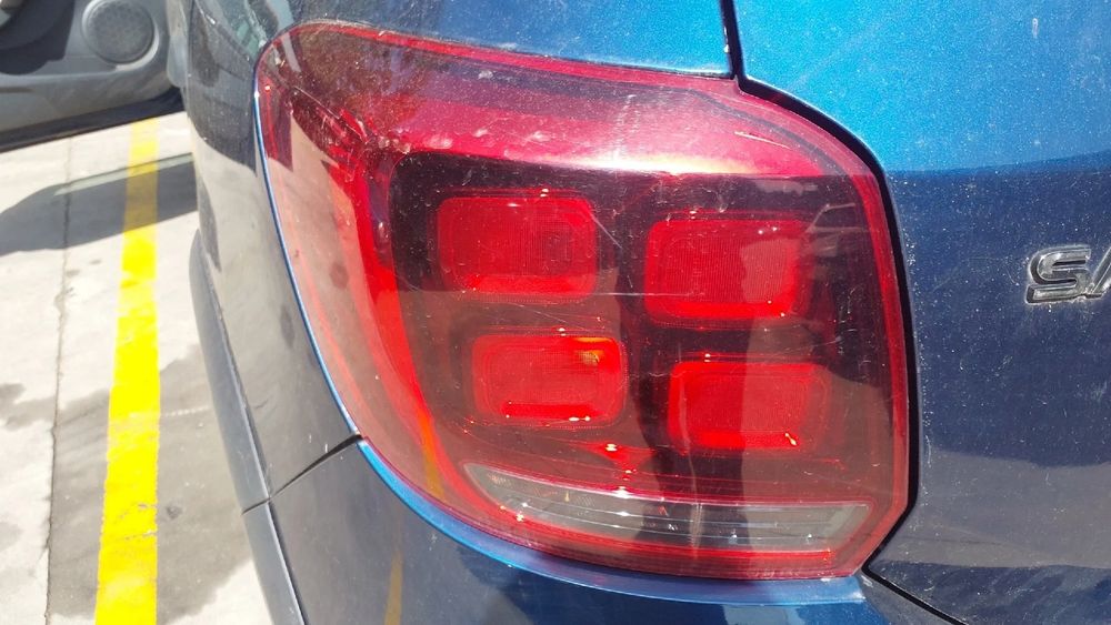 Farolim esquerdo DACIA Sandero II (5S_)