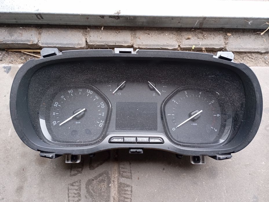 Licznik scudo Expert Jumpy Proace Wivaro lll