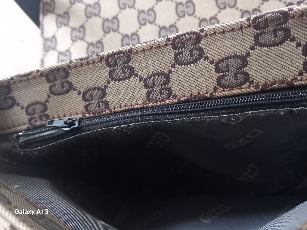 Gucci listonoszka nerka vintage