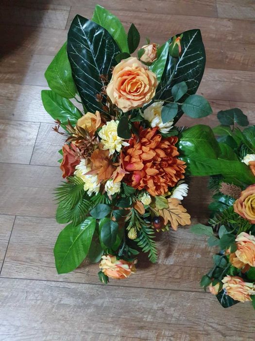 Zestaw wiązanka z bukietem na grób, nagorbna