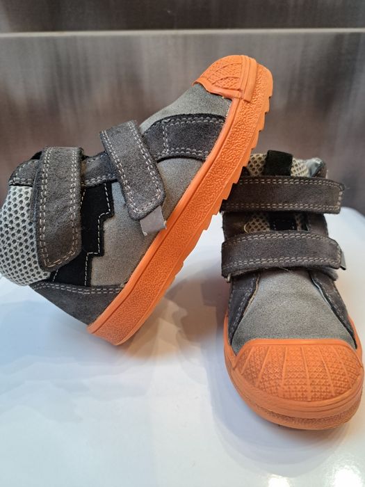 Buty chłopięce trzewiki jesienne na rzepy przejściowe Bartek rozmiar24