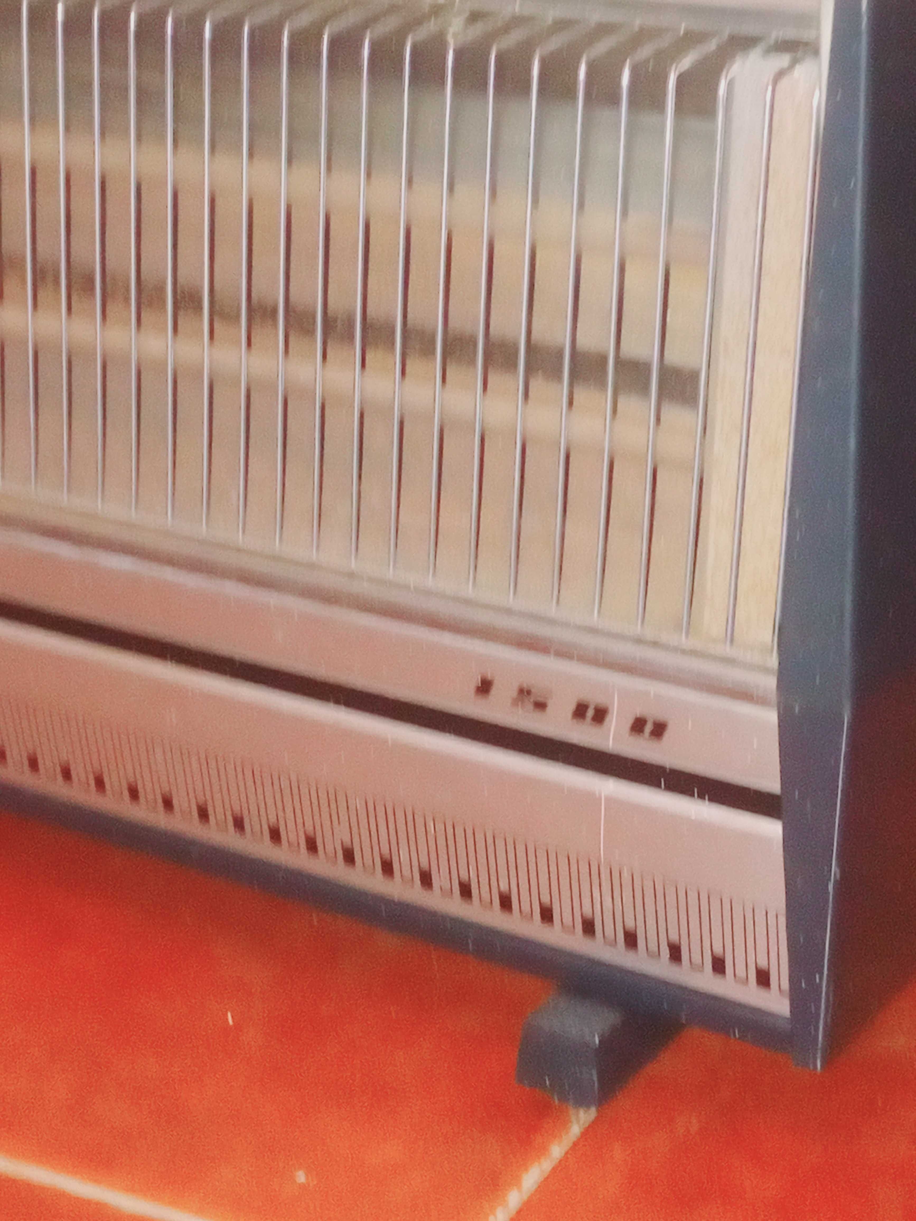 Aquecedor elétrico VIntage a funcionar