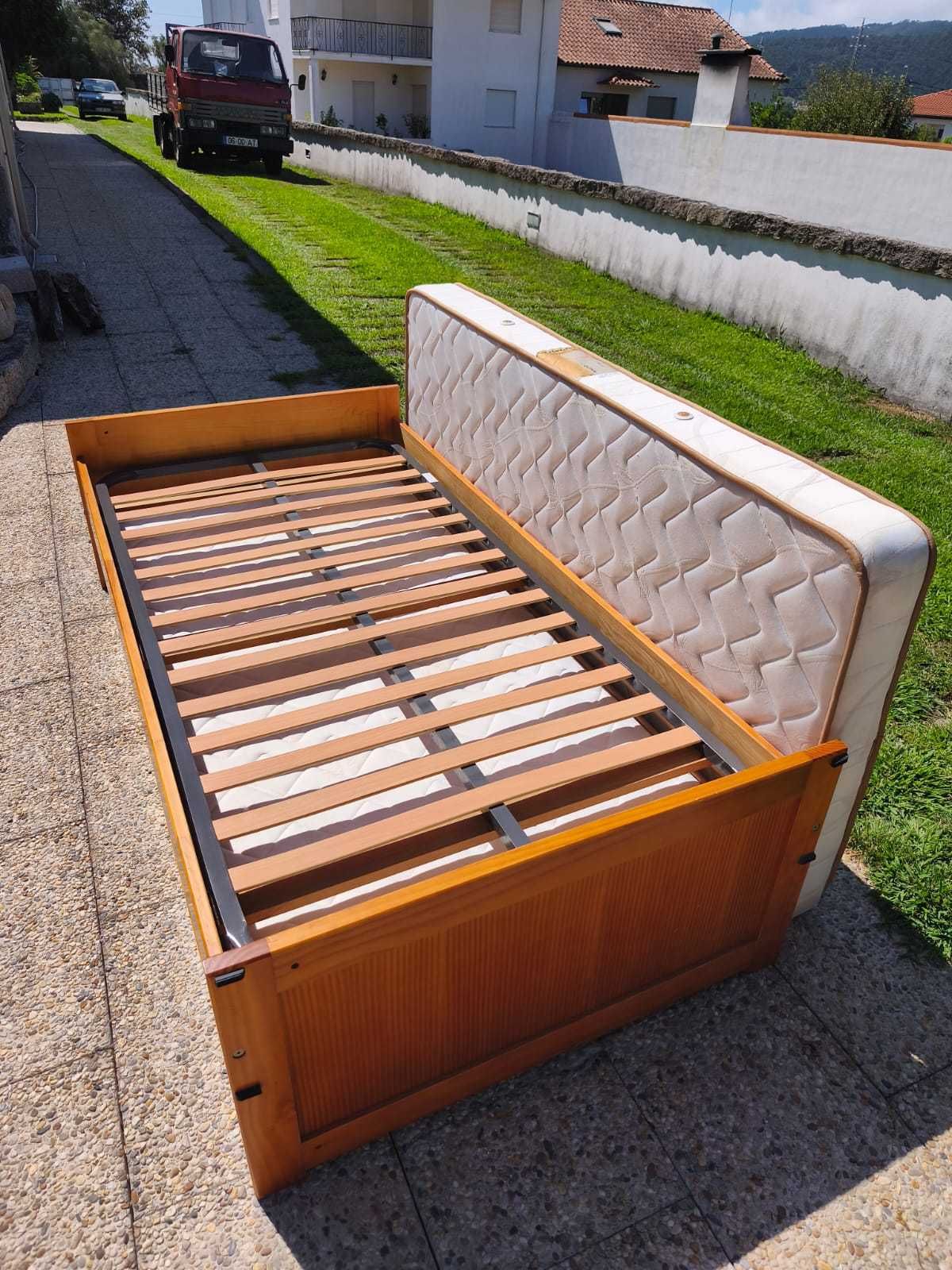 Cama de Solteiro Extensível p/ Casal + Colchões Ortopédicos