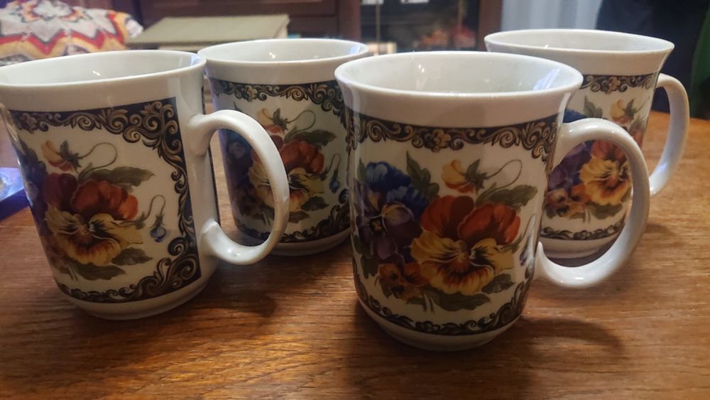 Okazyjnie porcelana o