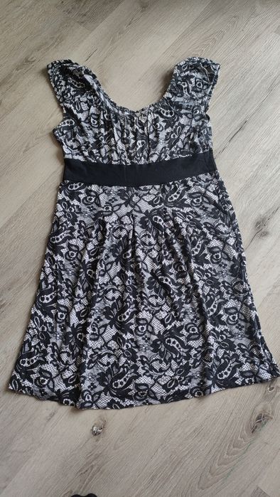 Sukienka lekka, letnia rozm. 42,  C and A