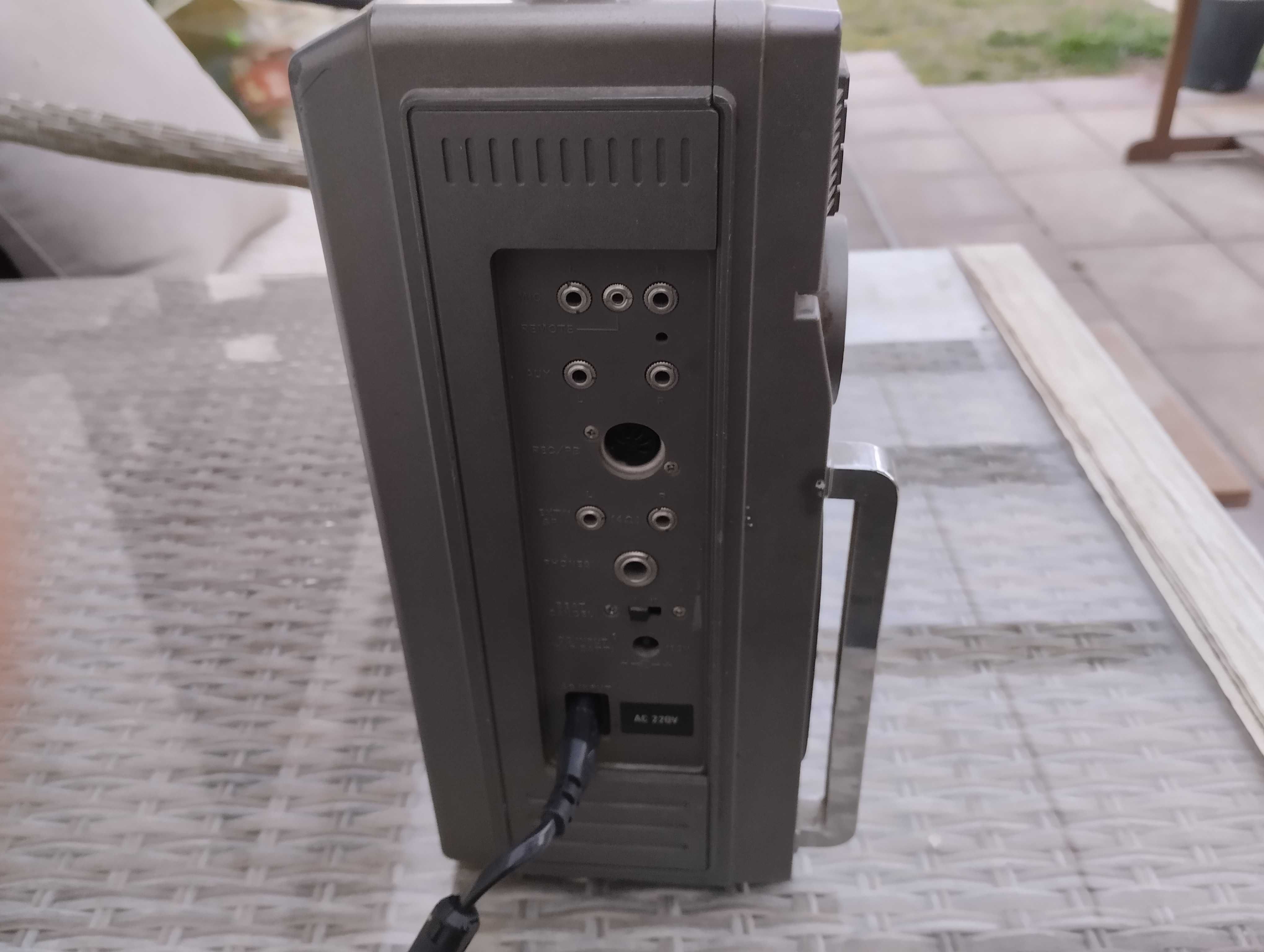 radio magnetofon japonskiej firmy ONKYO