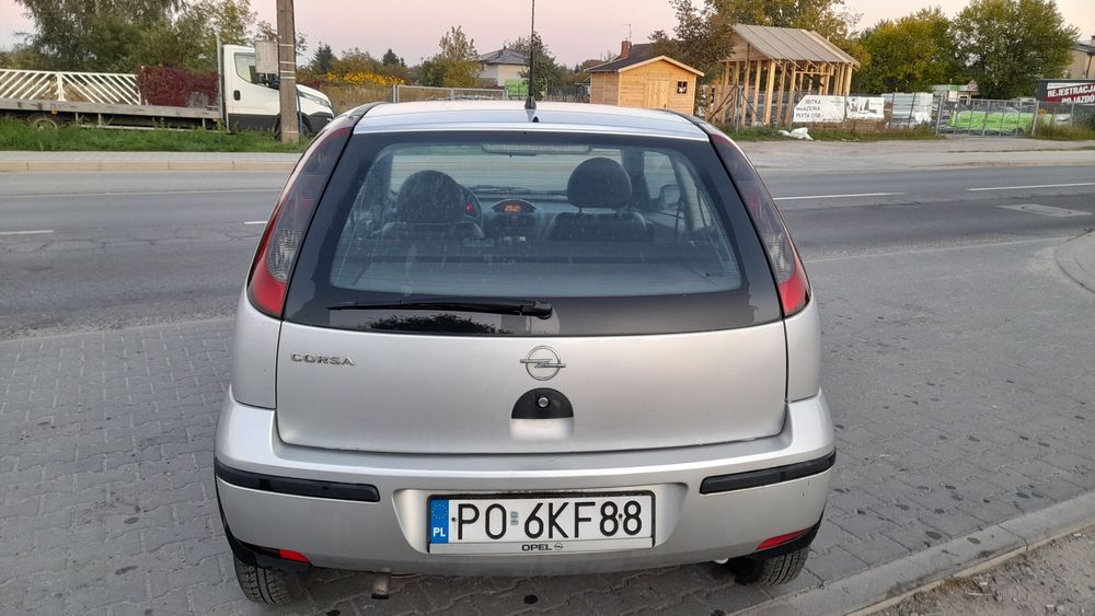 Opel Corsa C benzyna klima elektryka zarejestrowany długo opłaty !!