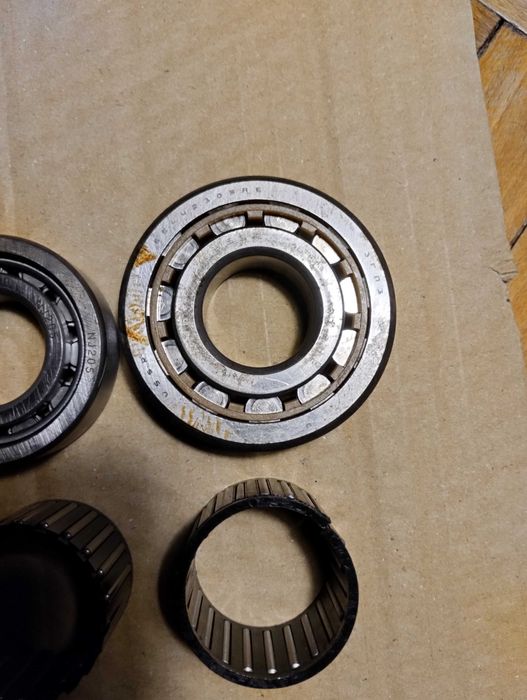 Футорки против забрызгивания маслом