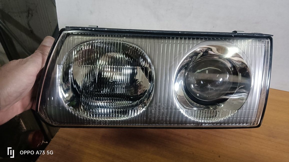 Farol Mitsubishi L300 ótica 1993