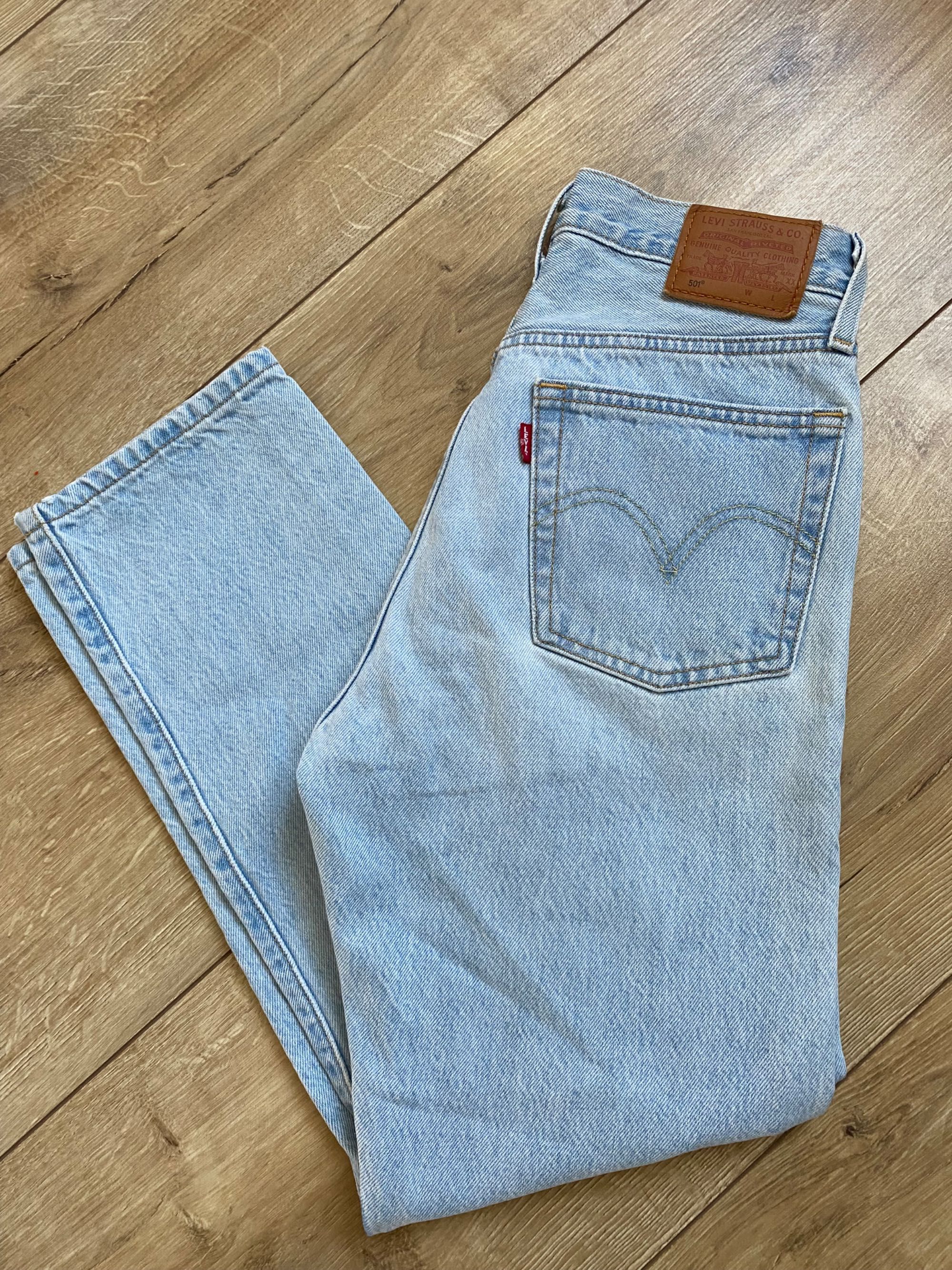 Levis Strauss dżinsy straight fit 501 550 W25 L26