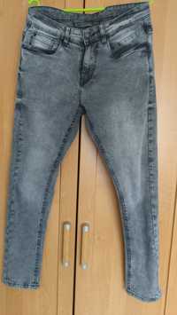 Jeansy CROPP stan idealny 30/32