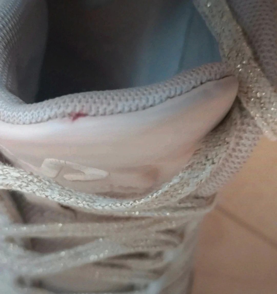 Buty sportowe FILA 37