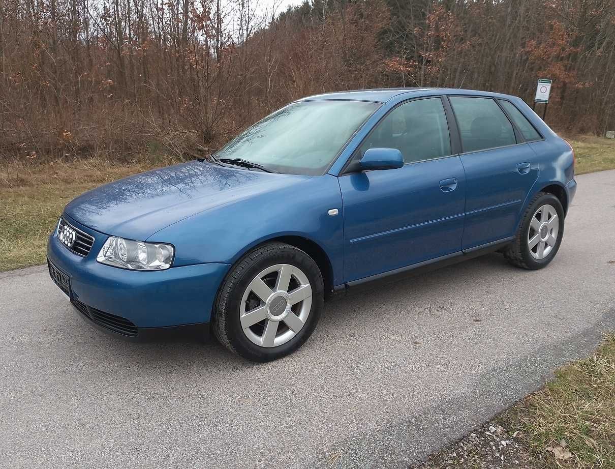 AUDI A3 1.6 benzyna silnik 8-io zaworowy , 2000 rok ,niemicy.